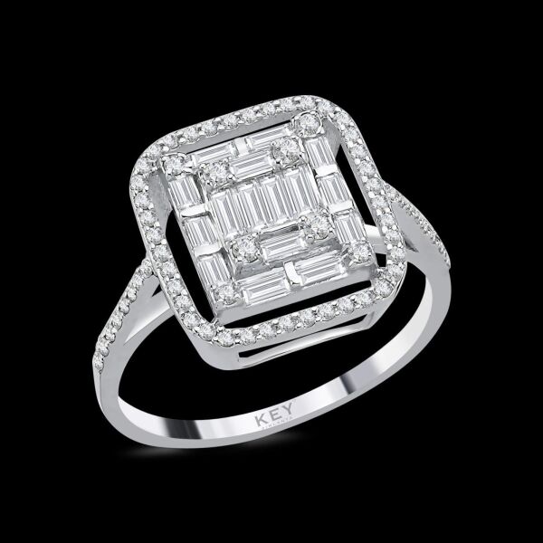 0.61 Ct Parçalı Taş Baget Pırlanta Yüzük
